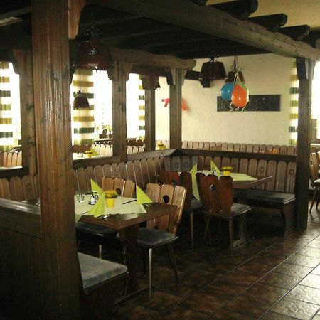 嘎斯霍夫祖姆罗斯酒店 韦特海姆 外观 照片