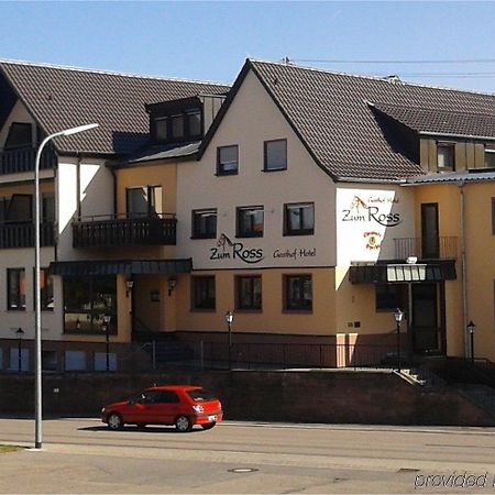 嘎斯霍夫祖姆罗斯酒店 韦特海姆 外观 照片